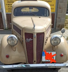 Praga Piccolo P21 1942