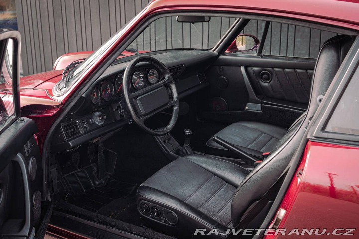 Porsche Ostatní modely 964 Carrera 2 1989
