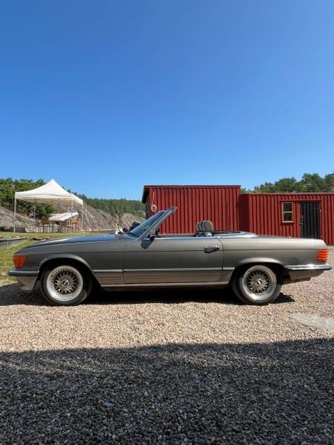 Mercedes-Benz 280 SL