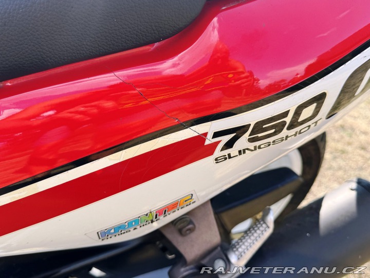 Suzuki GSX GSXR 750 1988