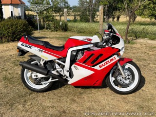 Suzuki GSX GSXR 750 1988