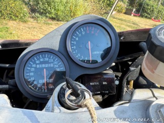 Suzuki GSX GSXR 750 1988