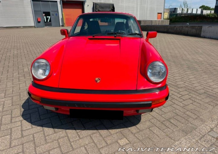 Porsche 911 Carrera 1986