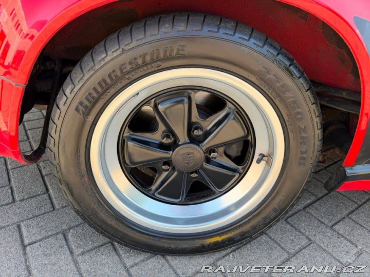 Porsche 911 Carrera 1986