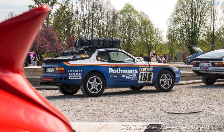 Porsche 944 S2 Dakar expedičníspeciál 1989