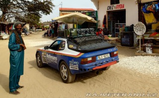 Porsche 944 S2 Dakar expedičníspeciál 1989