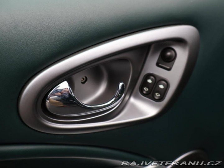 Aston Martin Ostatní modely Vanquish 2002
