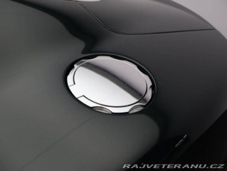 Aston Martin Ostatní modely Vanquish 2002