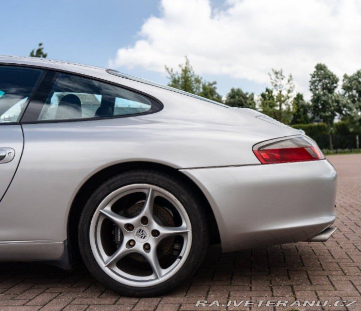 Porsche 911 3.6 Carrera 2001