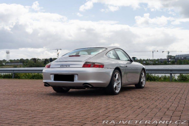 Porsche 911 3.6 Carrera 2001