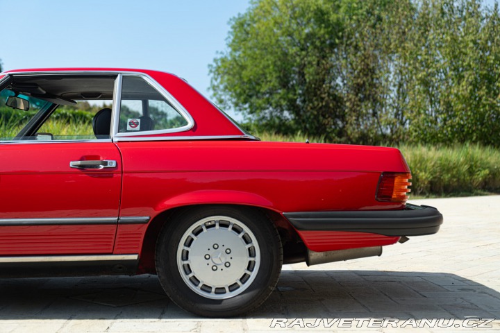 Mercedes-Benz 560 SL 1988