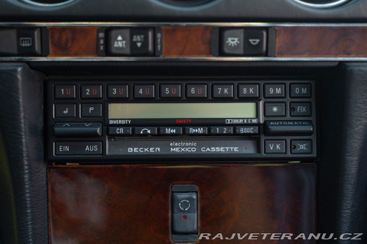 Mercedes-Benz 560 SL 1988