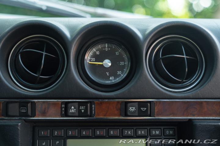 Mercedes-Benz 560 SL 1988