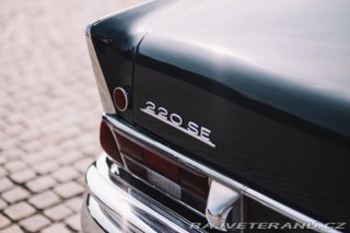 Mercedes-Benz 220 W111 220SE 1964