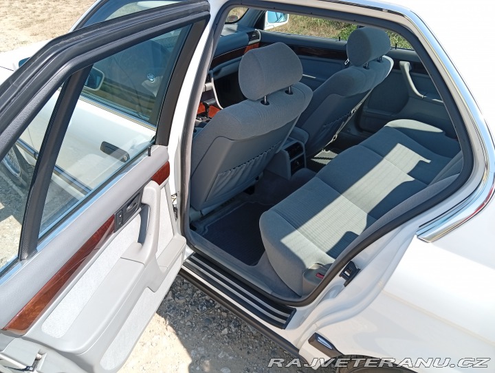 BMW 7 E 32 730i 1992