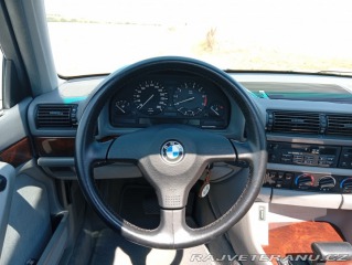 BMW 7 E 32 730i 1992