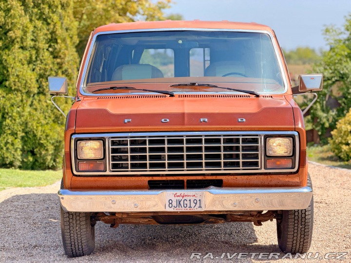 Ford Econoline E-150 5.8 V8 | Contempo 1982