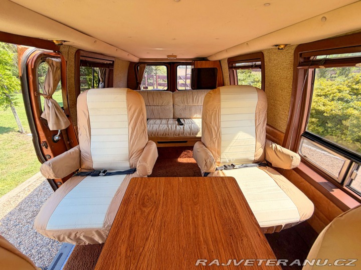 Ford Econoline E-150 5.8 V8 | Contempo 1982