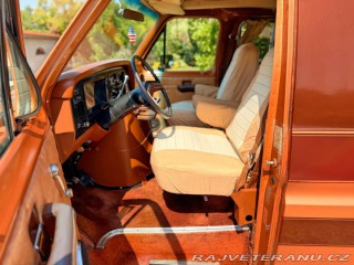 Ford Econoline E-150 5.8 V8 | Contempo 1982