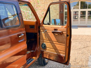Ford Econoline E-150 5.8 V8 | Contempo 1982