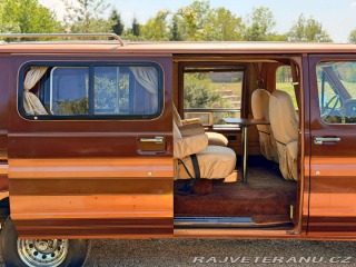 Ford Econoline E-150 5.8 V8 | Contempo 1982