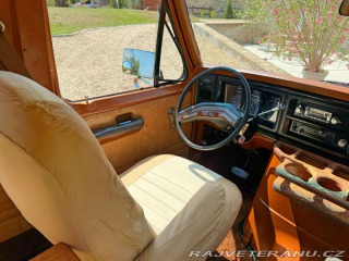 Ford Econoline E-150 5.8 V8 | Contempo 1982