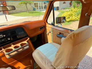 Ford Econoline E-150 5.8 V8 | Contempo 1982