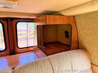 Ford Econoline E-150 5.8 V8 | Contempo 1982