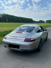 Porsche 911 Carrera 2000