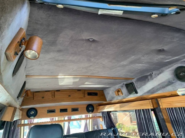 Ford Econoline E150 Econoline Explorer Conversion 1988
