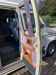 Ford Econoline E150 Econoline Explorer Conversion 1988