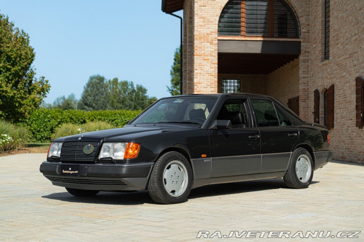 Mercedes-Benz 300 E-24V SPORTLINE 1989
