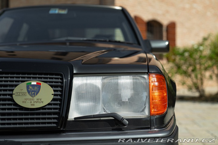 Mercedes-Benz 300 E-24V SPORTLINE 1989
