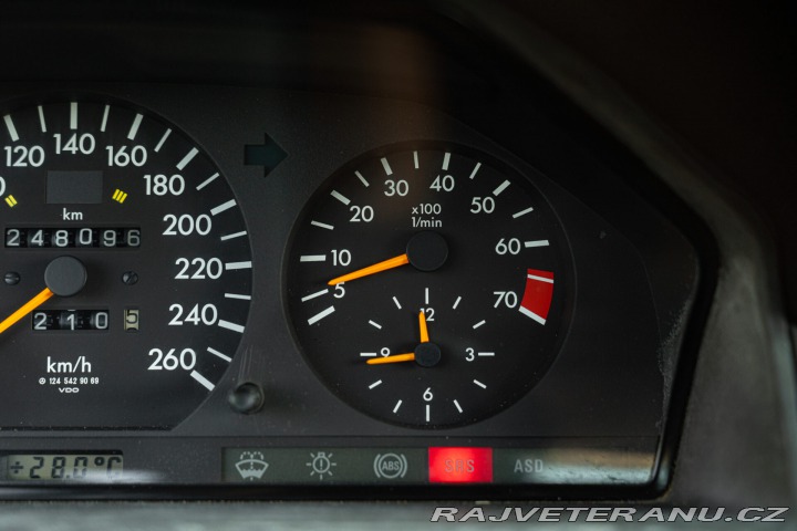 Mercedes-Benz 300 E-24V SPORTLINE 1989