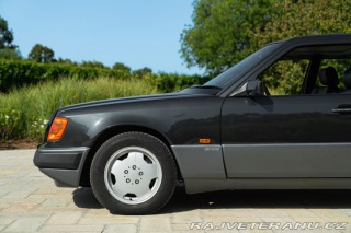 Mercedes-Benz 300 E-24V SPORTLINE 1989