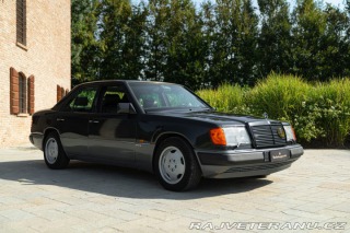 Mercedes-Benz 300 E-24V SPORTLINE 1989