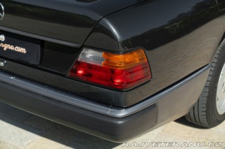 Mercedes-Benz 300 E-24V SPORTLINE 1989