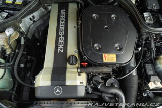 Mercedes-Benz 300 E-24V SPORTLINE 1989