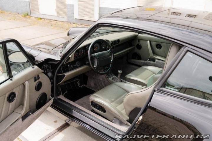 Porsche 911 Carrera 4 (964) 1991
