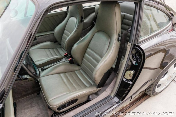 Porsche 911 Carrera 4 (964) 1991
