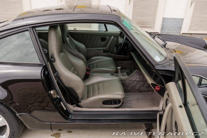 Porsche 911 Carrera 4 (964) 1991