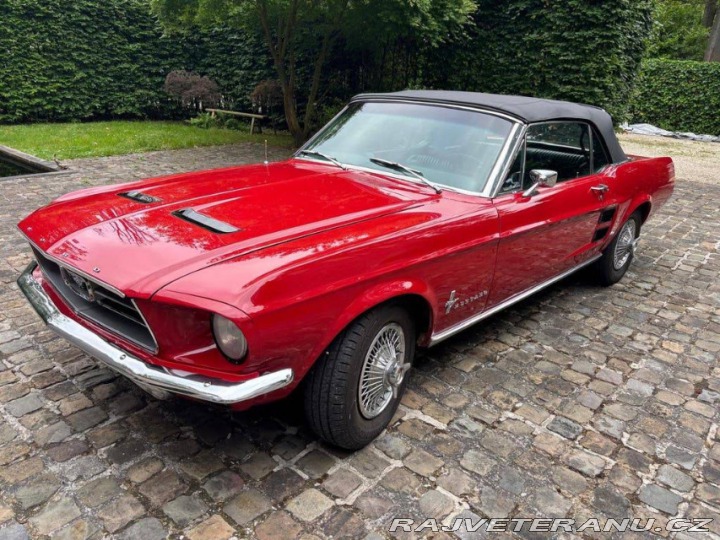 Ford Mustang V8 convertible 1967