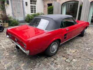 Ford Mustang V8 convertible 1967