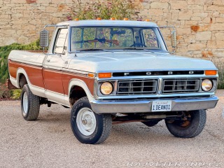 Ford F 150 5.8 V8 | 4x4 | Manuál