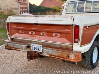 Ford F 150 5.8 V8 | 4x4 | Manuál 1977