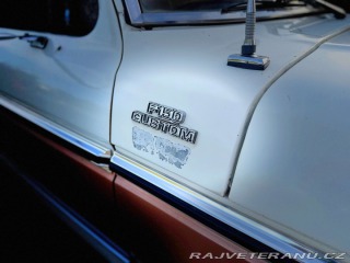 Ford F 150 5.8 V8 | 4x4 | Manuál 1977