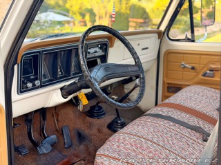 Ford F 150 5.8 V8 | 4x4 | Manuál 1977