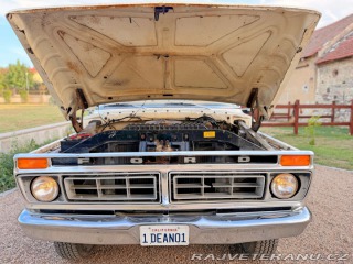 Ford F 150 5.8 V8 | 4x4 | Manuál 1977