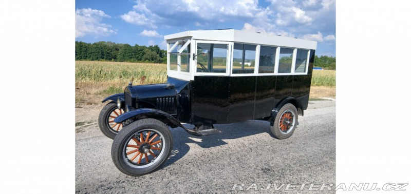 Ford T 8 miestny autobus