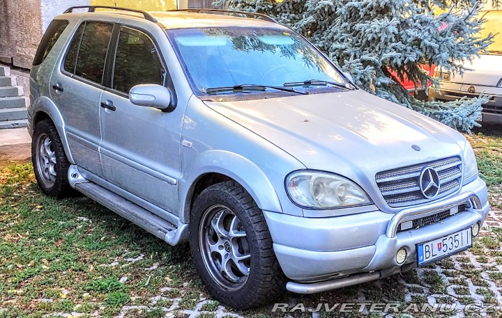 Mercedes-Benz M W163-v8-5.8 2001